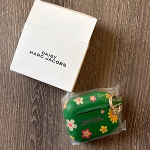 ❤️$15 NWT Daisy Marc Jacobs Apple Airpods 3rd Generation Case